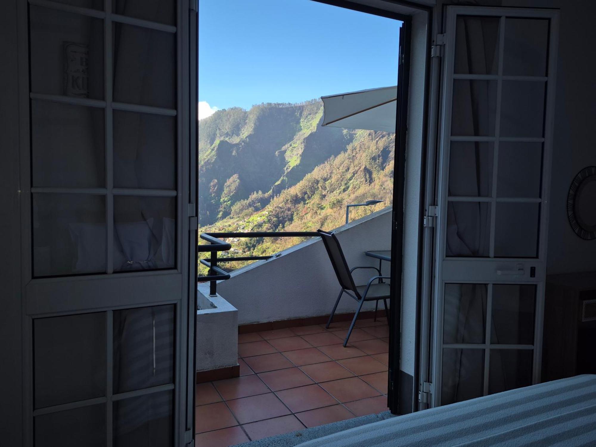 Valley Of Nuns Holiday Apartments Curral Das Freiras Exterior photo
