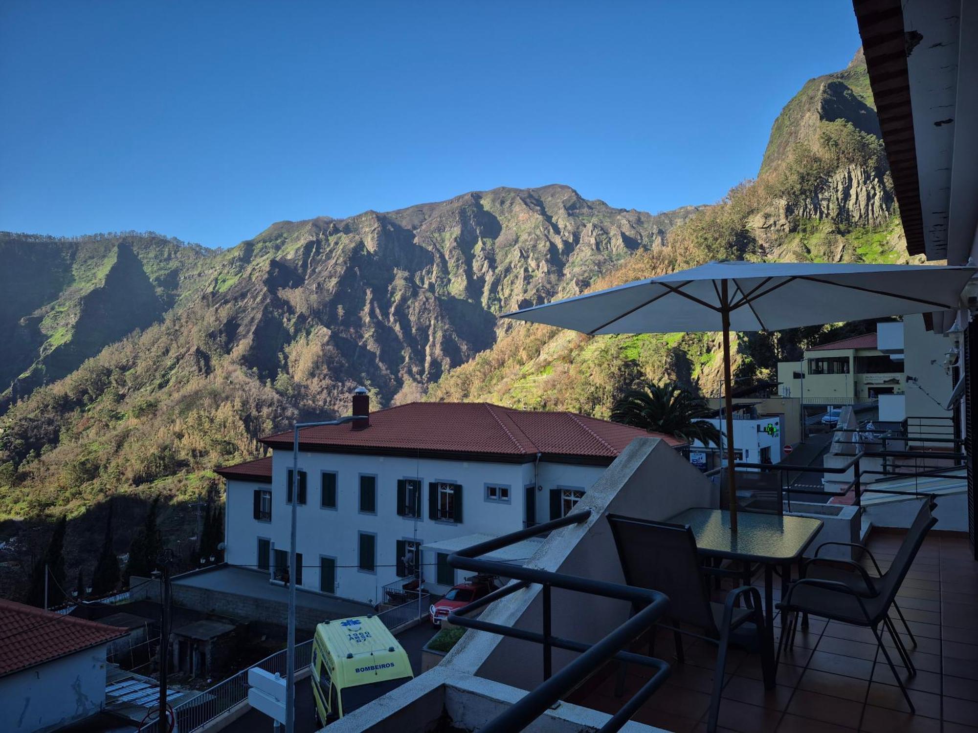 Valley Of Nuns Holiday Apartments Curral Das Freiras Exterior photo